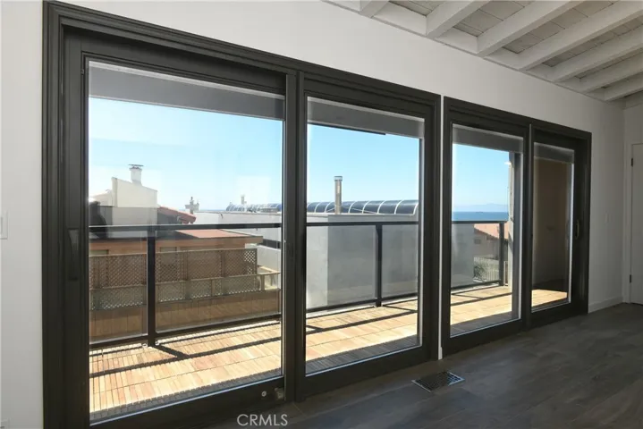 2516 Ocean Drive, Manhattan Beach, California 90266