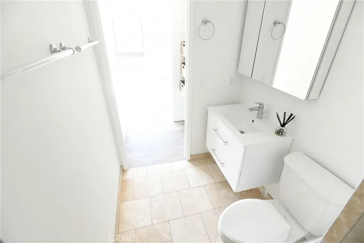 2516 Ocean Drive, Manhattan Beach, California 90266