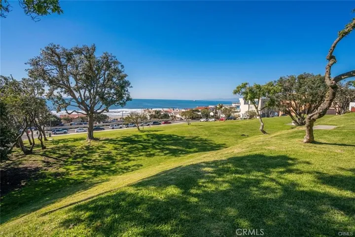 2516 Ocean Drive, Manhattan Beach, California 90266