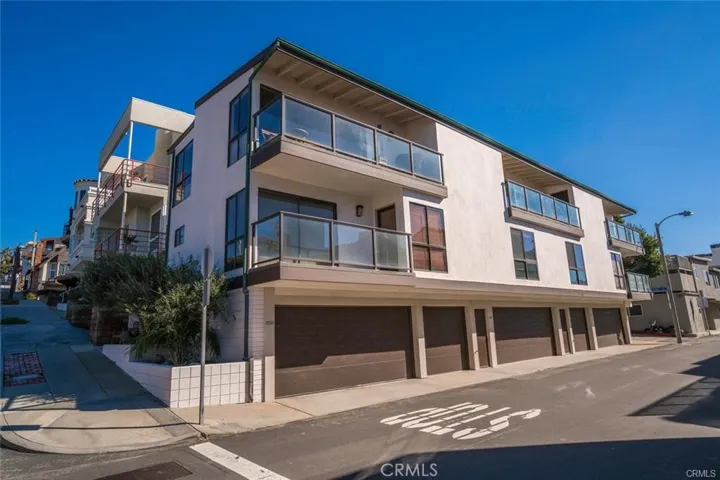 2516 Ocean Drive, Manhattan Beach, California 90266