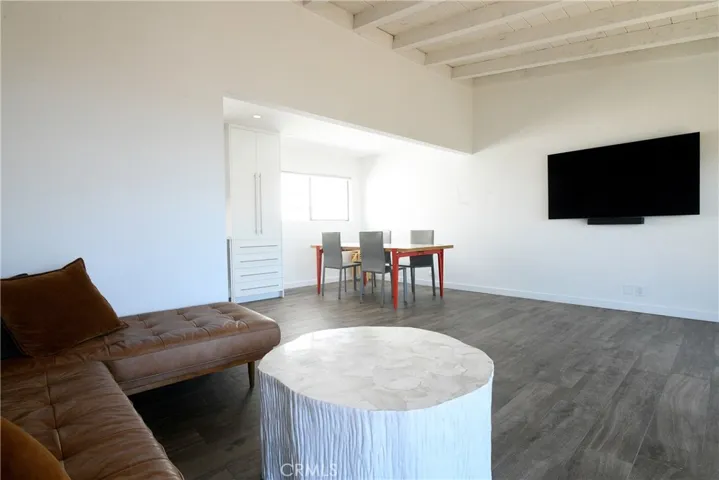 2516 Ocean Drive, Manhattan Beach, California 90266