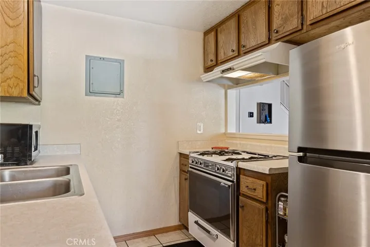 322 Canyon Crest Lane, Lake Arrowhead, California 92352