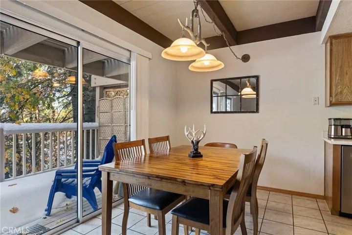 322 Canyon Crest Lane, Lake Arrowhead, California 92352