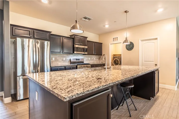 3510 Oak Lake Lane, Shafter, California 93263
