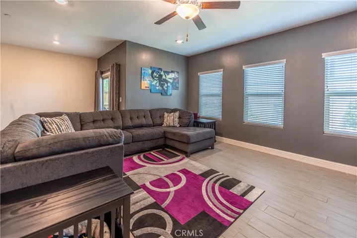 3510 Oak Lake Lane, Shafter, California 93263