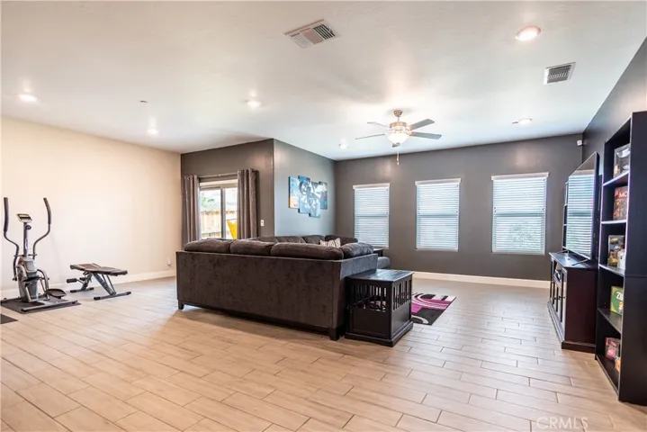 3510 Oak Lake Lane, Shafter, California 93263