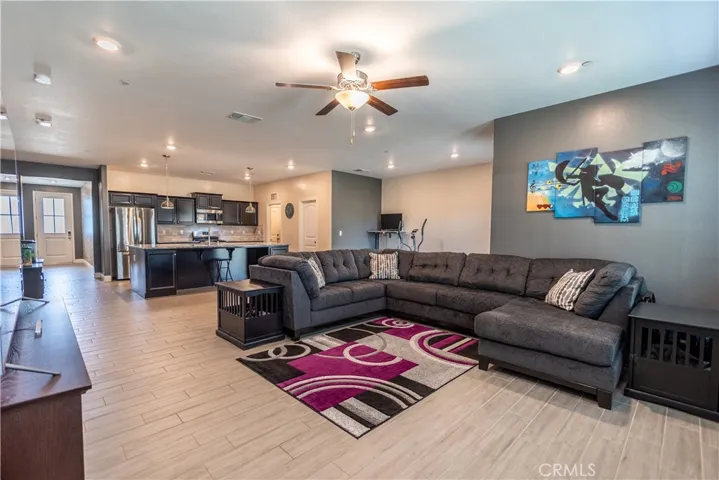 3510 Oak Lake Lane, Shafter, California 93263