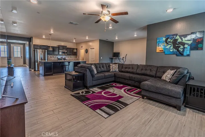 3510 Oak Lake Lane, Shafter, California 93263