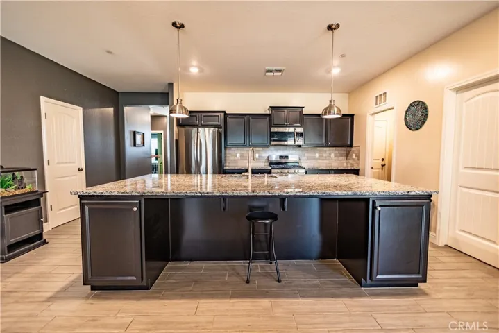 3510 Oak Lake Lane, Shafter, California 93263