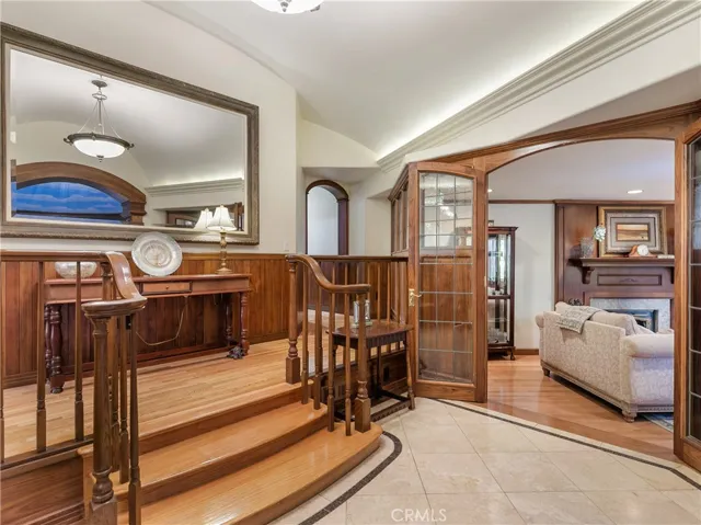 1601 Moon Drive, Lake Arrowhead, California 92352