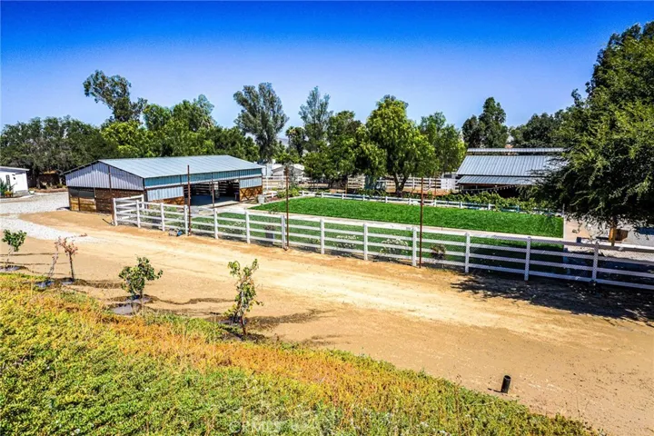 33121 Christine Lane, Winchester, California 92596