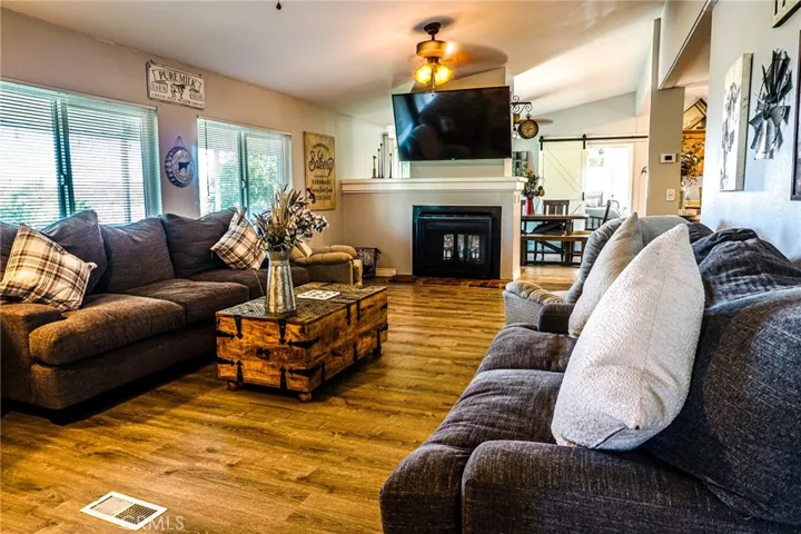 33121 Christine Lane, Winchester, California 92596