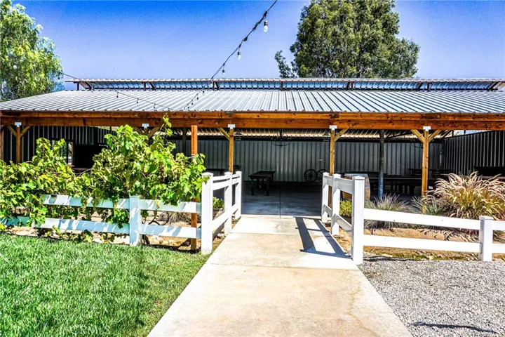 33121 Christine Lane, Winchester, California 92596