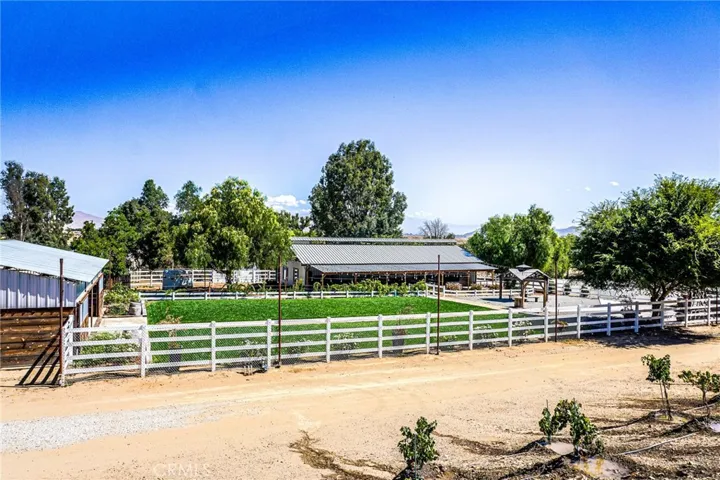 33121 Christine Lane, Winchester, California 92596