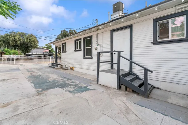 135 E 11th Street, San Bernardino, California 92410