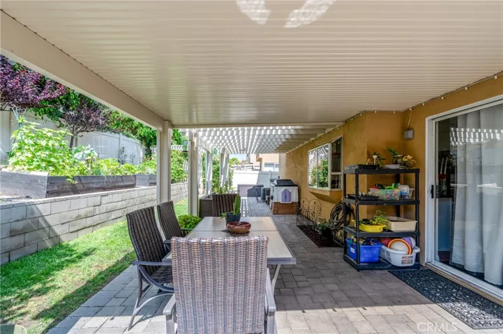 2205 Mira Monte Street, Corona, California 92879