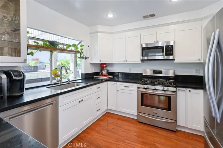2205 Mira Monte Street, Corona, California 92879