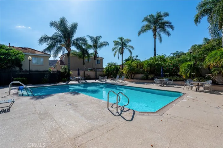 2205 Mira Monte Street, Corona, California 92879
