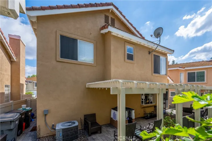 2205 Mira Monte Street, Corona, California 92879
