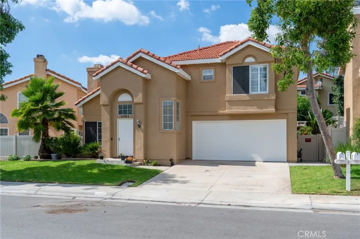 2205 Mira Monte Street, Corona, California 92879
