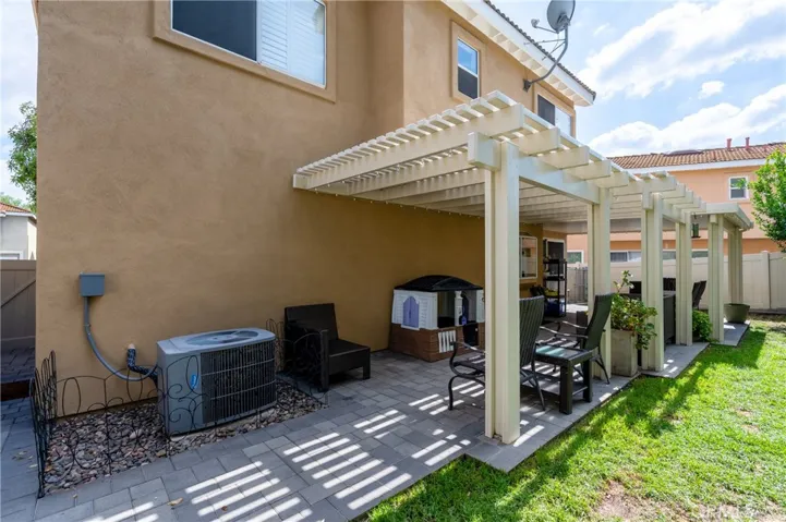 2205 Mira Monte Street, Corona, California 92879