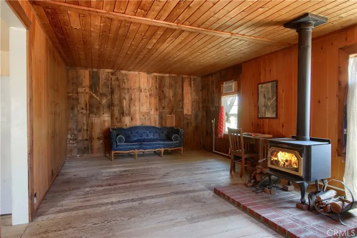 2876 High Street, Hornitos, California 95325