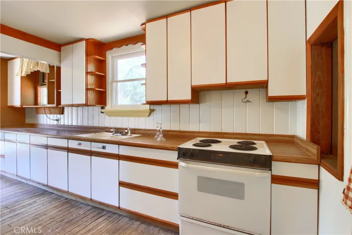 2876 High Street, Hornitos, California 95325