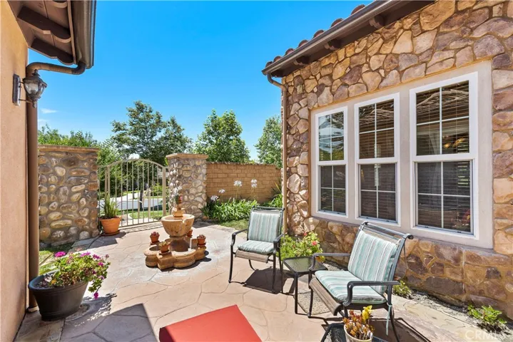 28 Drackert, Ladera Ranch, California 92694