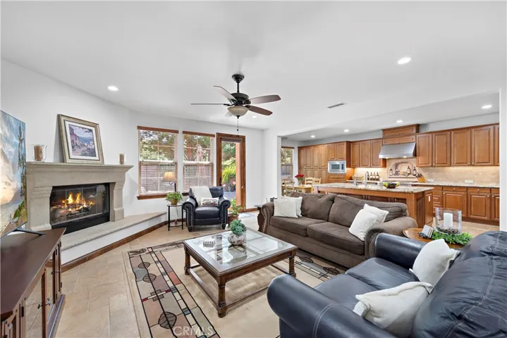 28 Drackert, Ladera Ranch, California 92694