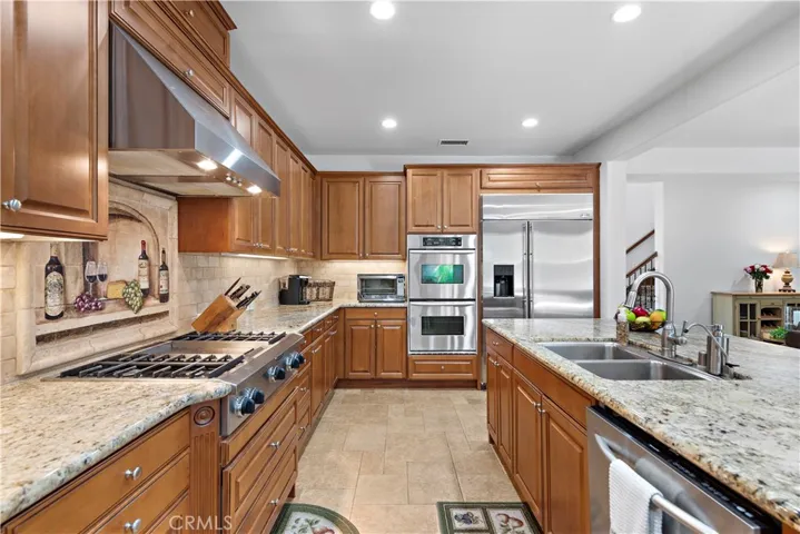 28 Drackert, Ladera Ranch, California 92694