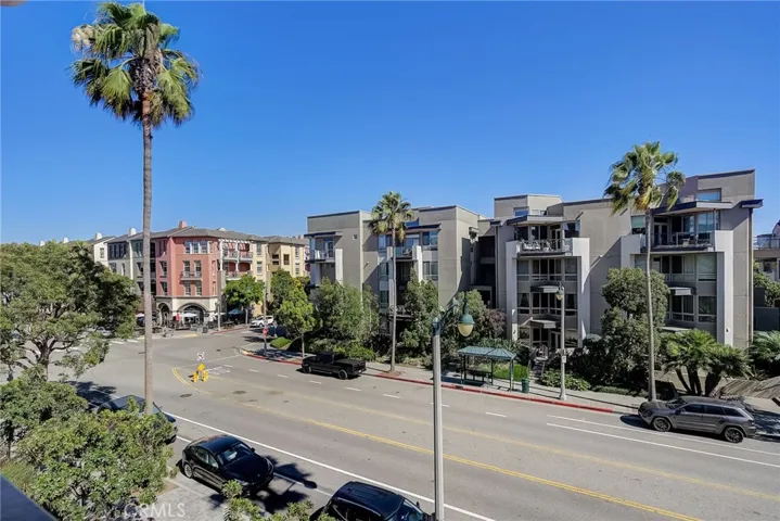 13045 Pacific Promenade Unit 318, Playa Vista, California 90094