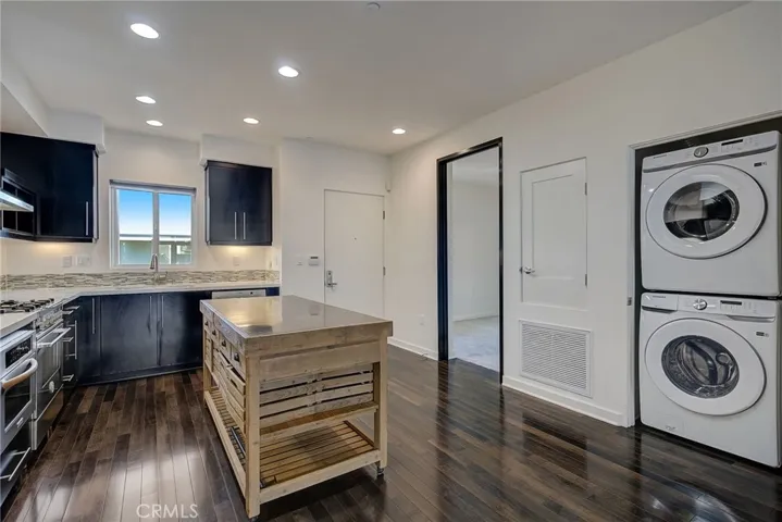 13045 Pacific Promenade Unit 318, Playa Vista, California 90094