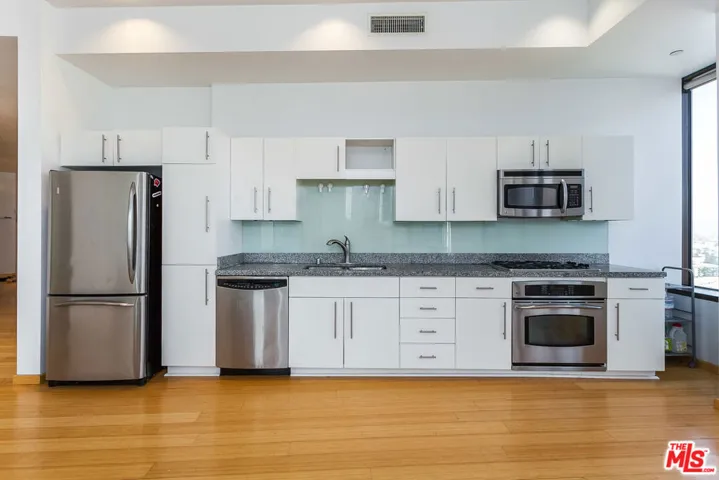 1100 Wilshire Boulevard Unit 2006, Los Angeles, California 90017