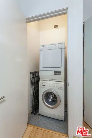 1100 Wilshire Boulevard Unit 2006, Los Angeles, California 90017