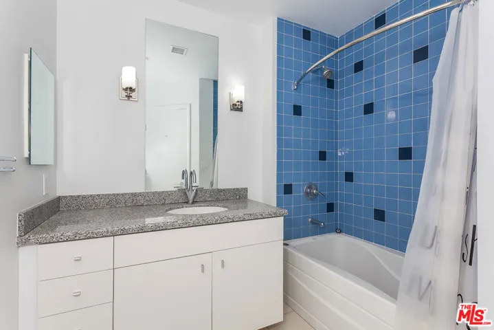 1100 Wilshire Boulevard Unit 2006, Los Angeles, California 90017