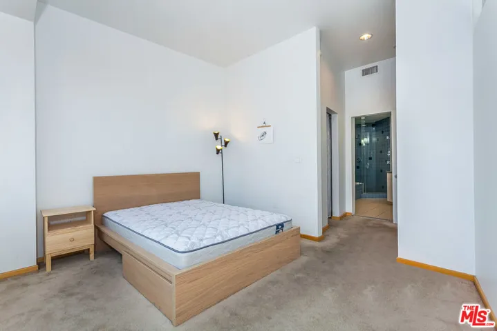 1100 Wilshire Boulevard Unit 2006, Los Angeles, California 90017