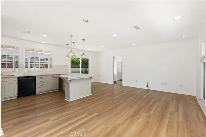3569 Lees Avenue, Long Beach, California 90808