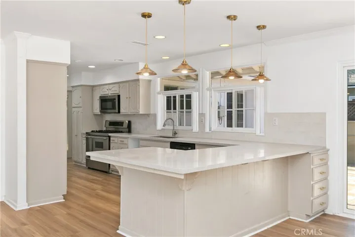 3569 Lees Avenue, Long Beach, California 90808