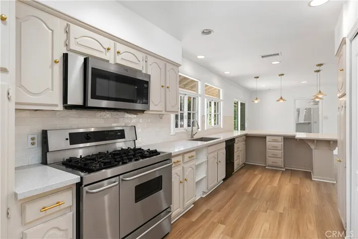 3569 Lees Avenue, Long Beach, California 90808