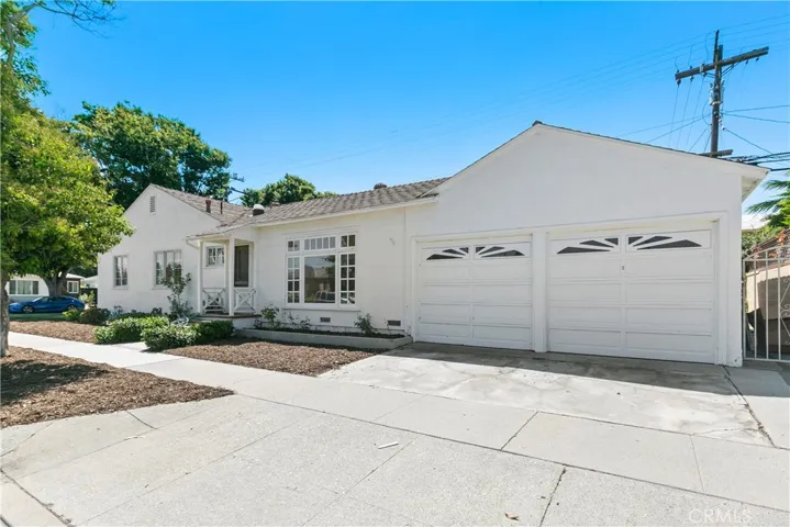 3569 Lees Avenue, Long Beach, California 90808