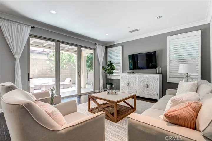 Upgraded DETACHED Home in Cypress Village