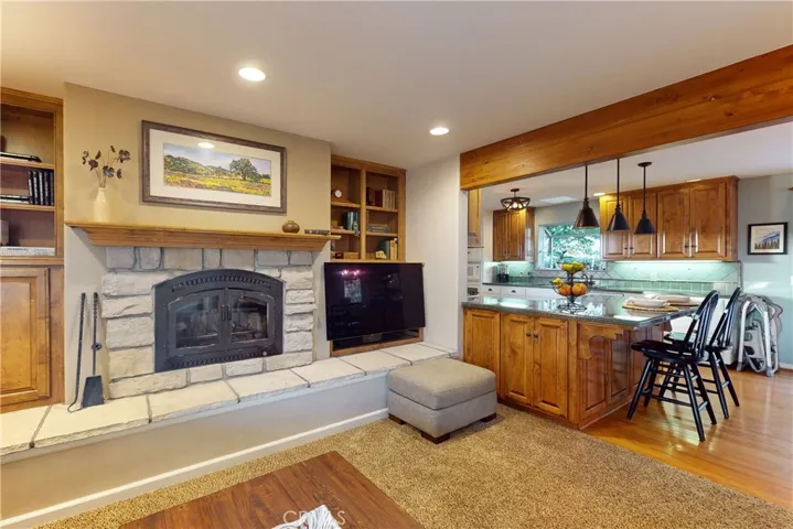 Built-ins on each side of Fireplace