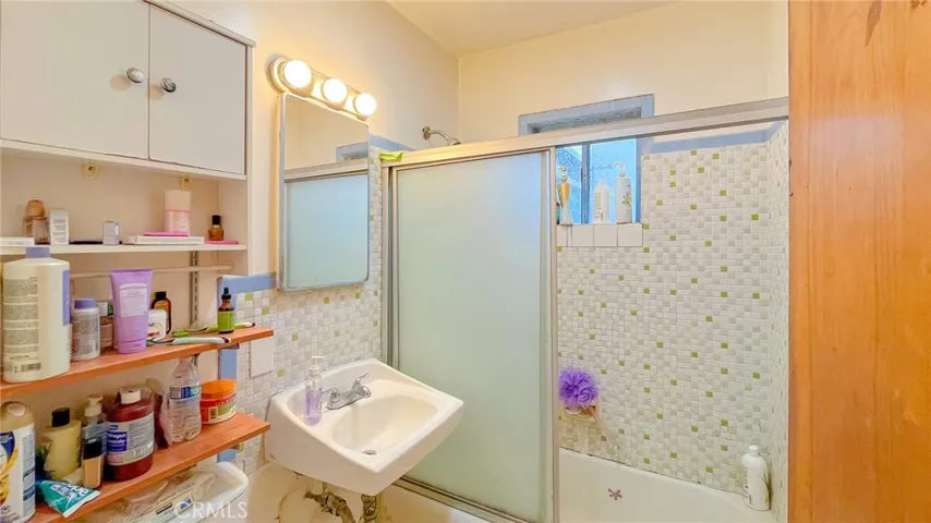 Second Building- Unit 760- bathroom