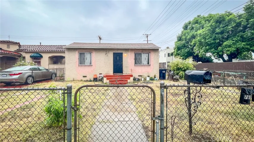 Unit 758 Front House View 3