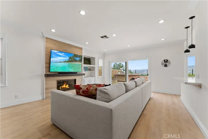 8835 E Foxhollow Drive, Anaheim Hills, California 92808