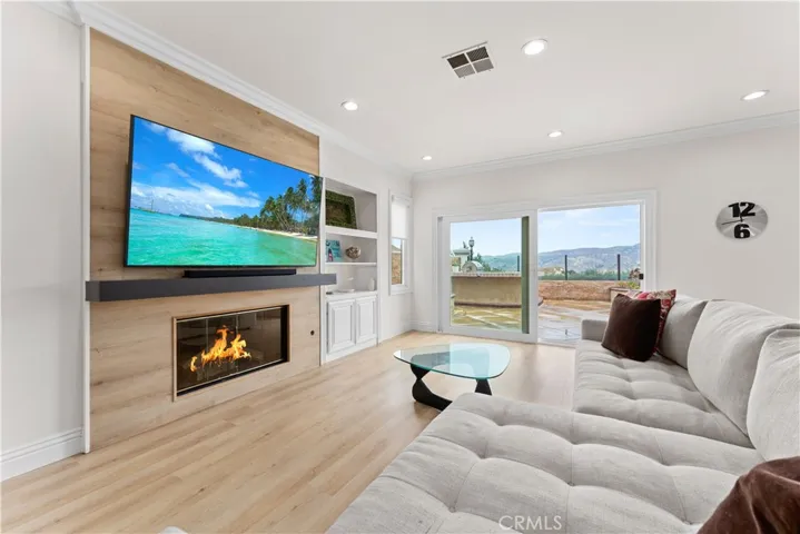 8835 E Foxhollow Drive, Anaheim Hills, California 92808