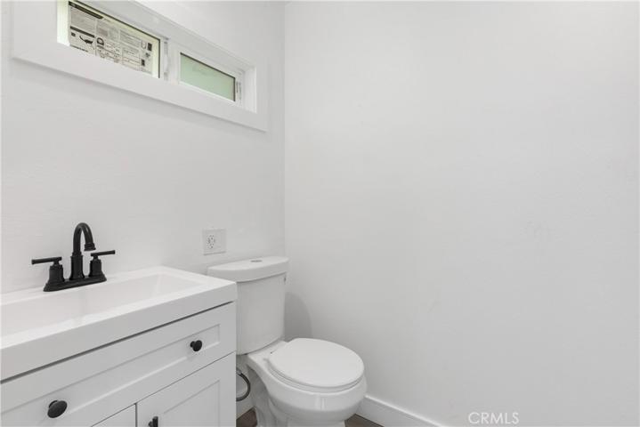 3241 Lakehill Place, Riverside, California 92501