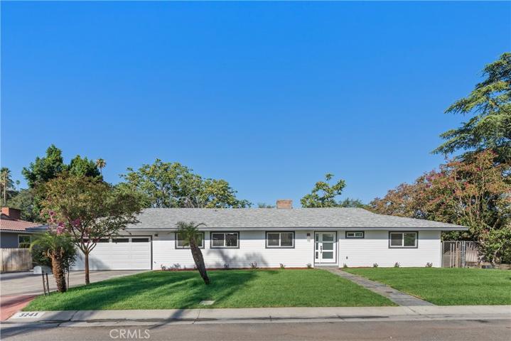 3241 Lakehill Place, Riverside, California 92501