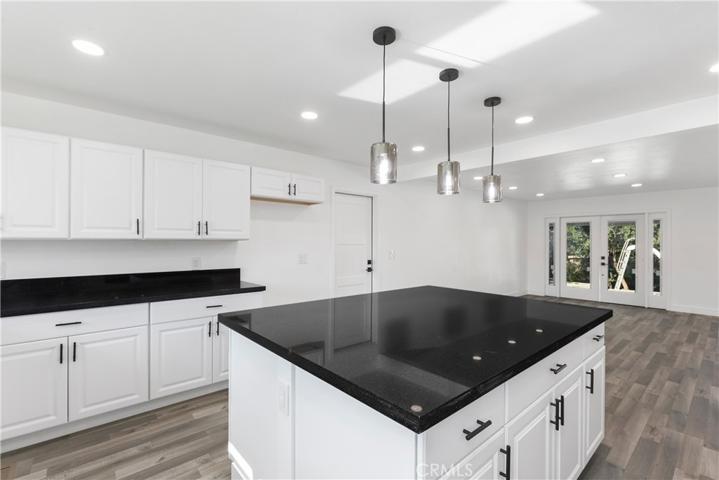 3241 Lakehill Place, Riverside, California 92501