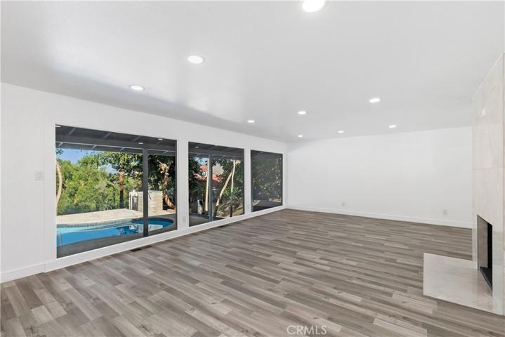 3241 Lakehill Place, Riverside, California 92501
